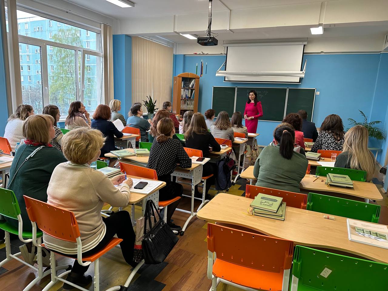 photo 5348194960786183718 y 1