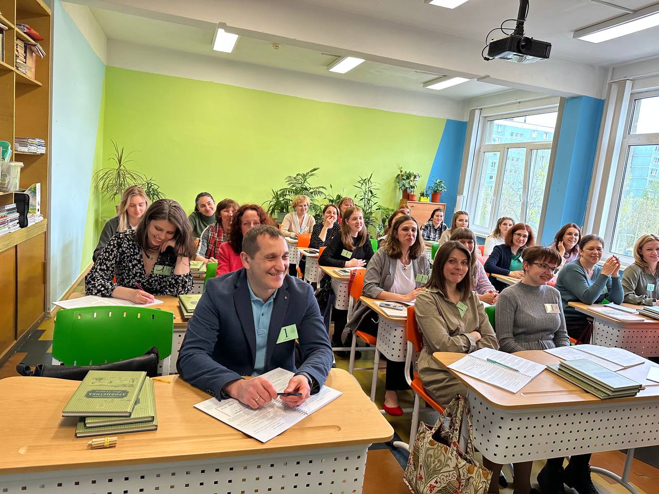 photo 5348194960786183731 y 1