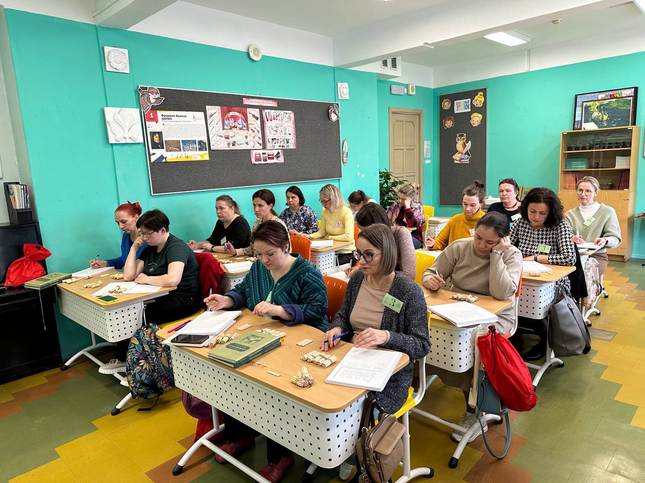 photo 5348194960786183738 y