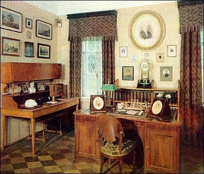 И. П. Кулакова — История интеллектуального быта и российская традиционная культура: кабинет отца во впечатлениях детства (XVIII — начало ХХ в.)